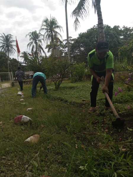 KEGIATAN GOTONG ROYONG PERANGKAT DESA
